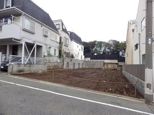 Local appearance photo. Local (12 May 2013) Shooting