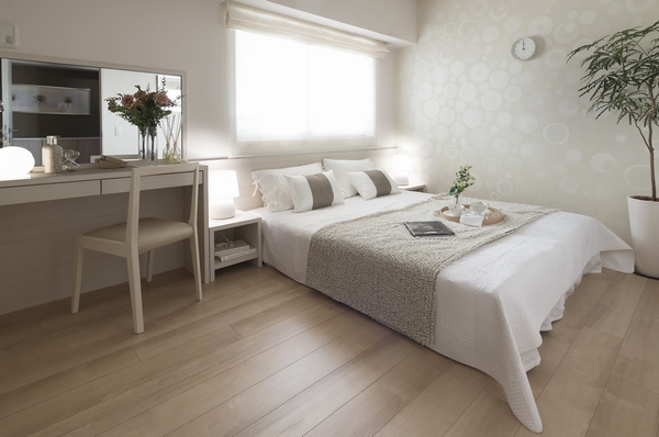 Also easy to furniture arranged in shaping Western-style (1) it is suitable for the main bedroom. It has also been installed convenient walk-in closet