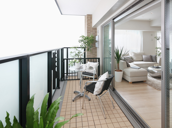 Living.  [balcony] We offer outdoor space to create the time to spend in the Sunny.