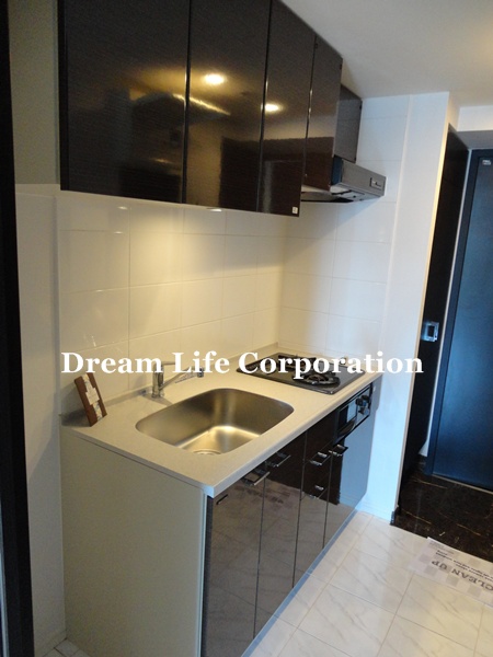 Kitchen. ※ In fact the we use the photos in the same building may be different.