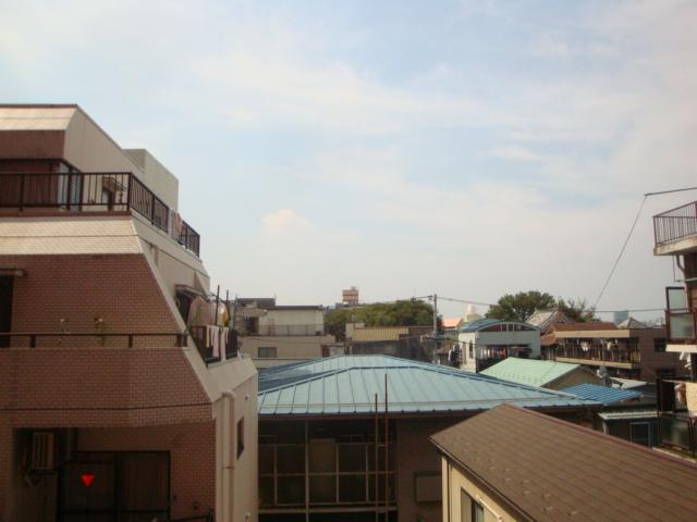 View photos from the dwelling unit. View from local (September 2013) Shooting