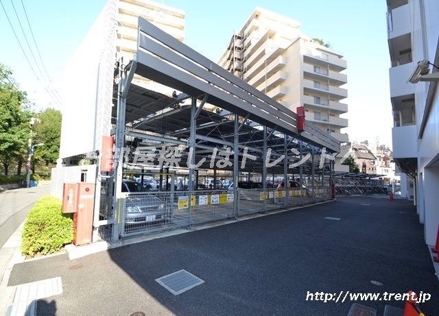 Parking lot