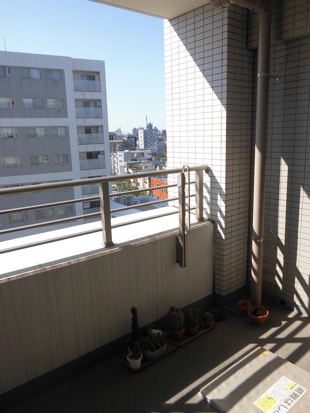 Balcony. Local (10 May 2013) Shooting