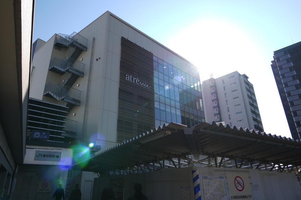 Shopping centre. Until Atorevi Higashi-Nakano 990m