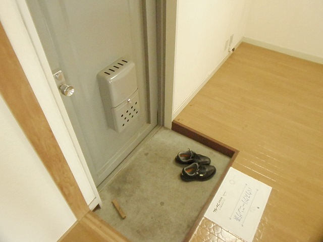 Entrance. Entrance is free spacious space