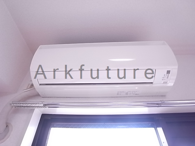 Other Equipment. Air-conditioned! It is a new beautiful!
