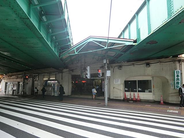 station. 640m to Okubo Station