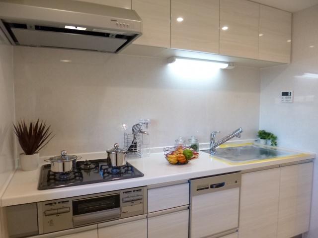 Kitchen. Dishwasher