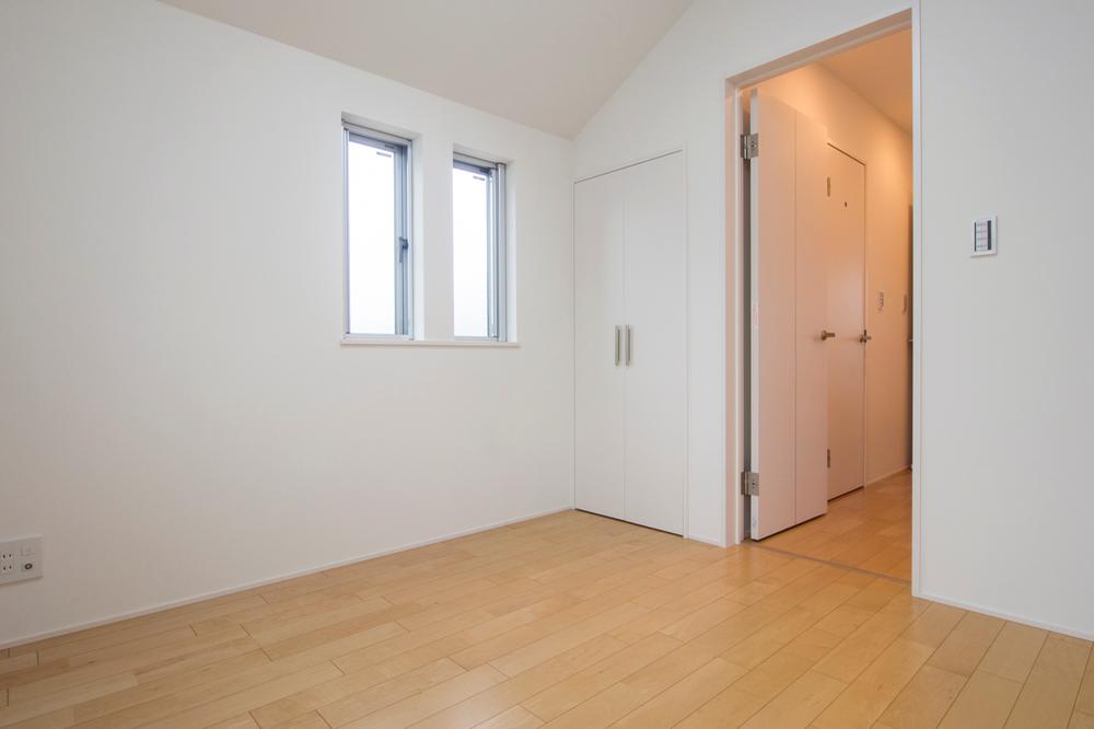 Non-living room. Indoor (11 May 2013) Shooting