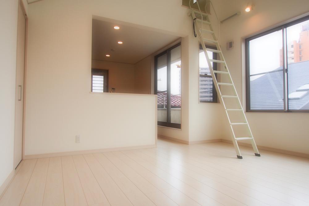 Living. Indoor (11 May 2013) Shooting