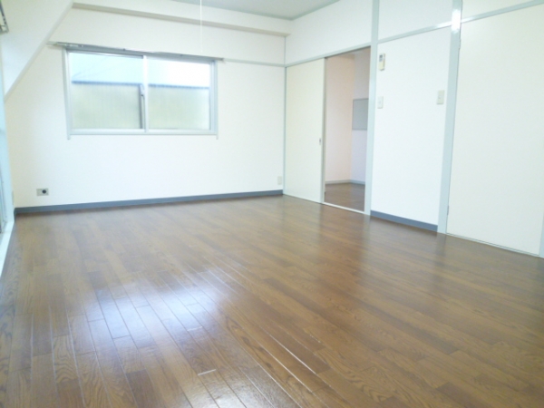 Living and room