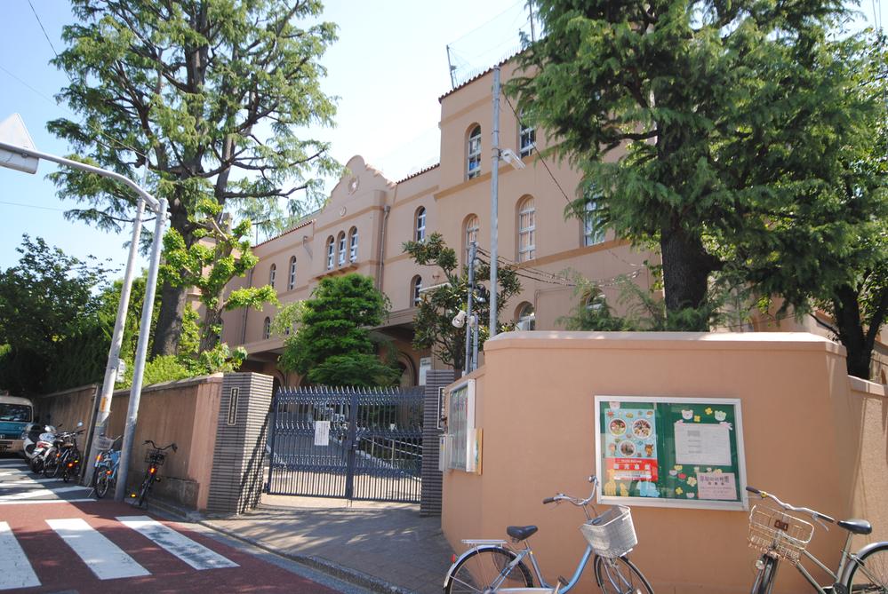 Other. Neighborhood Ward Waseda Elementary & Municipal Waseda kindergarten