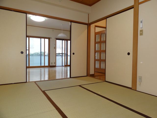 Living and room