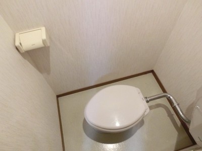 Toilet. ☆ Lavatories ☆