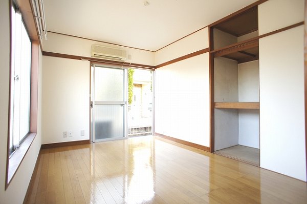 Living and room