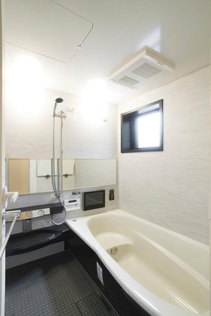 Same specifications photo (bathroom)