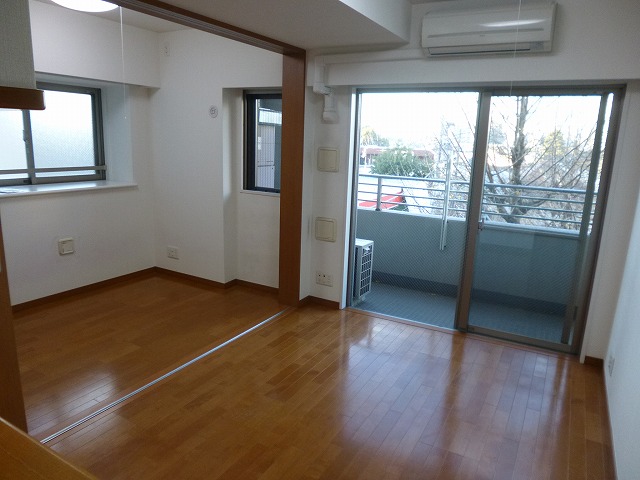 Living and room