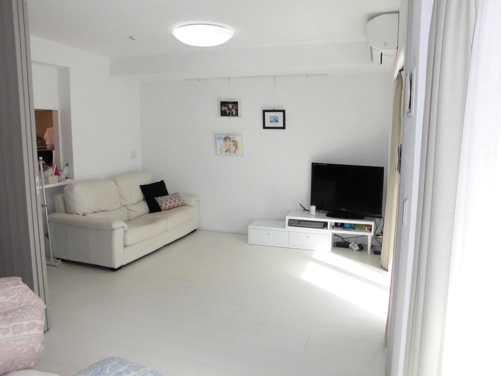 Living. Indoor (11 May 2013) Shooting