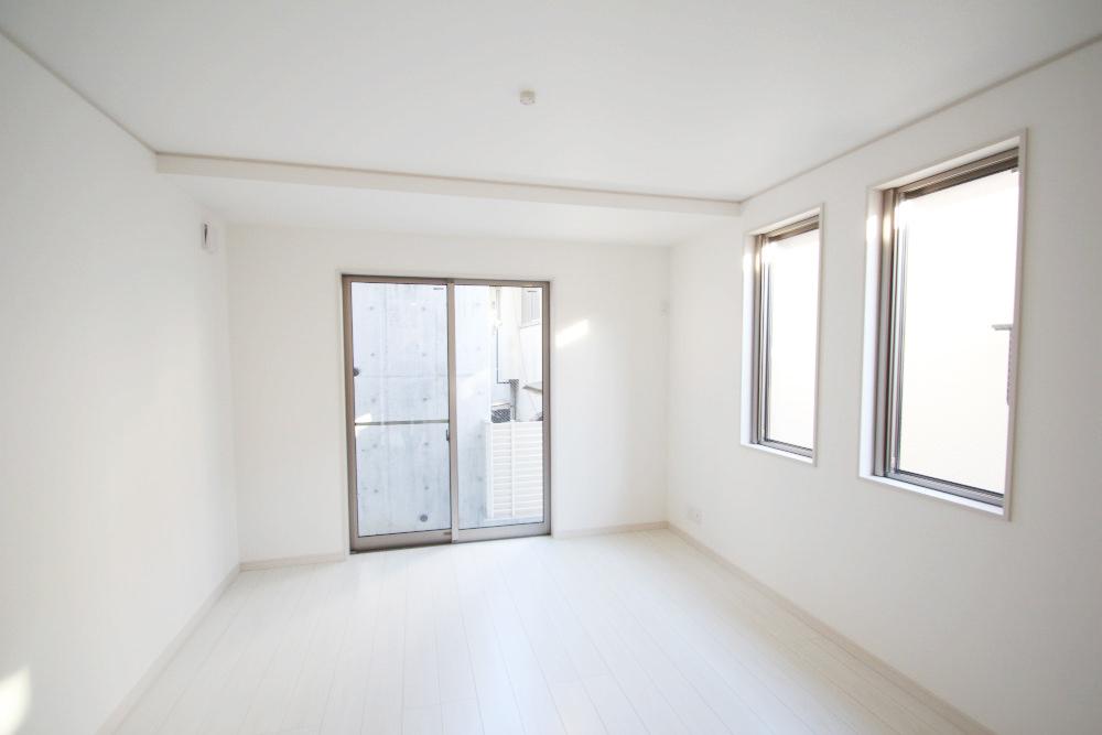 Other. Bright and spacious Western-style