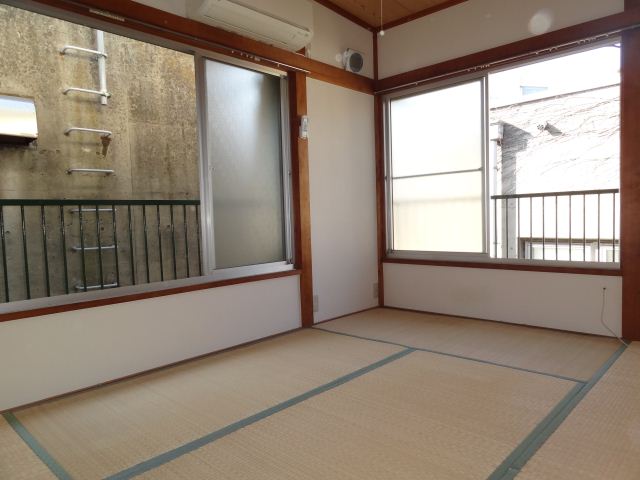 Living and room