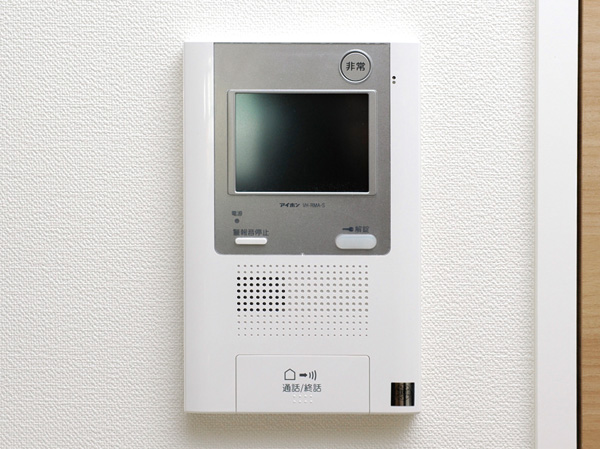 Security.  [Security intercom with color monitor] Check entrance of the visitor in the color monitor. Convenient hands-free type. Message recording is also possible from the visits and management office. Also it has excellent design and slim form. (Same specifications)