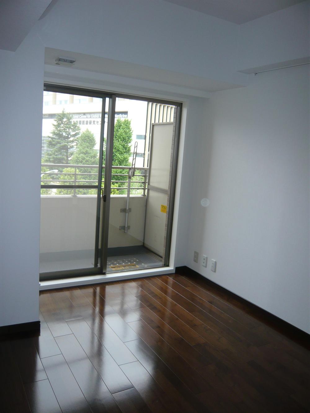 Non-living room. Three years will be photos taken at the time of the renovation before