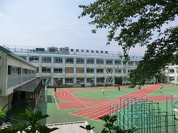 Primary school. Yodobashi 621m until the fourth elementary school