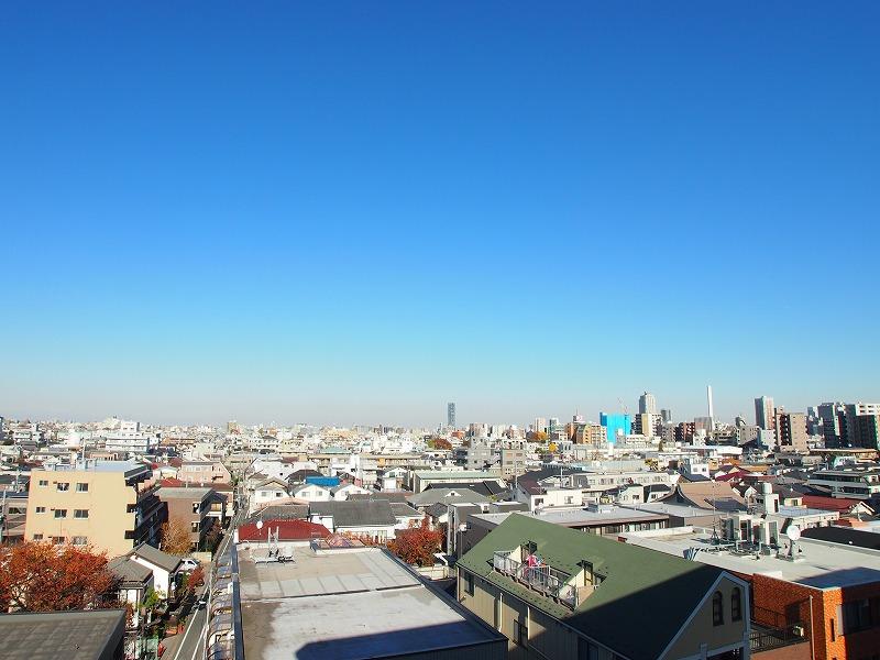 View photos from the dwelling unit. View from the site (December 2013) Shooting