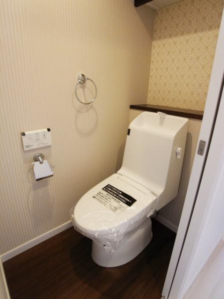 Toilet. Example of construction