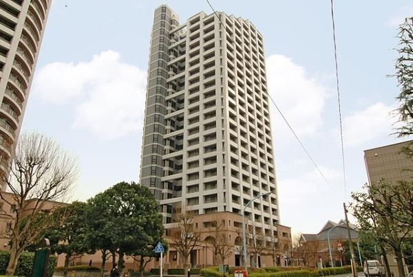 Local appearance photo. 25-story tower apartment ・ Total units 576 units of the big community