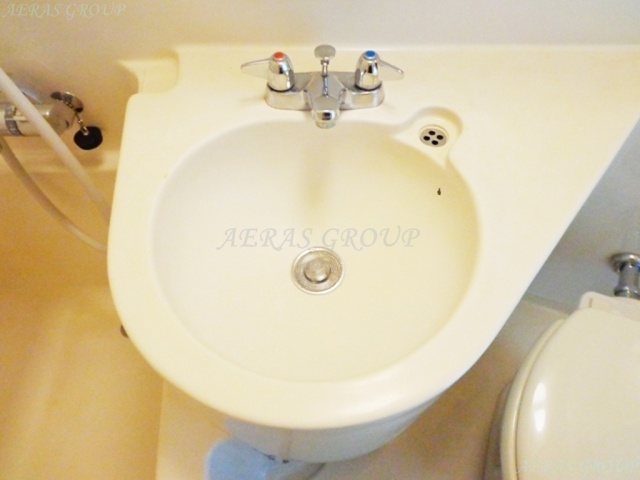 Washroom. Washroom