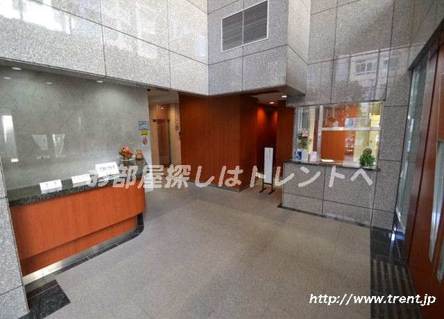 Entrance. Concierge