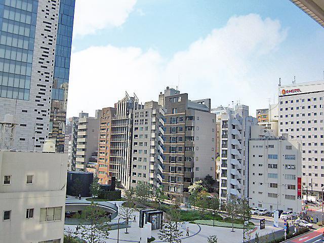 View photos from the dwelling unit. View from the site (November 2013) Shooting