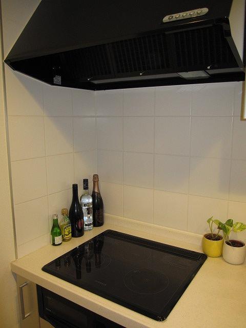 Kitchen. ■ All-electric system
