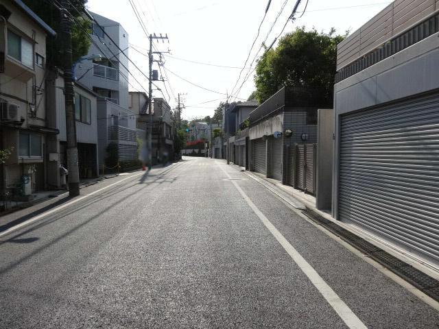 Local photos, including front road. Local (August 2013) Shooting