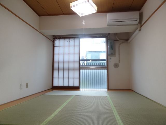 Living and room