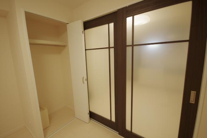 Receipt. Asahi Plaza Kitashinjuku Housing unit and stylish door