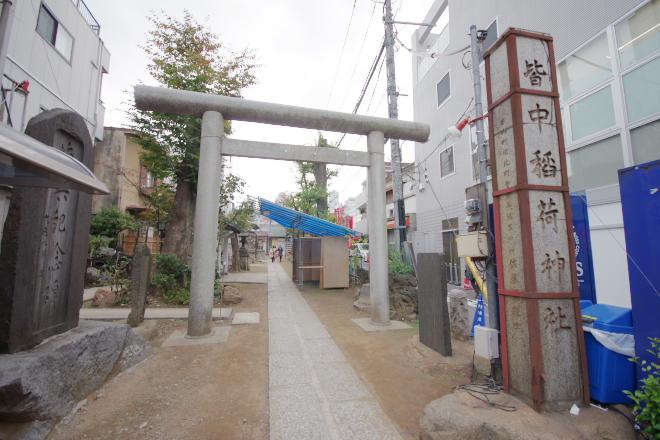Other local. Asahi Plaza Kitashinjuku Popular luck shrine "everyone in Inari shrine" (was featured in TV! )