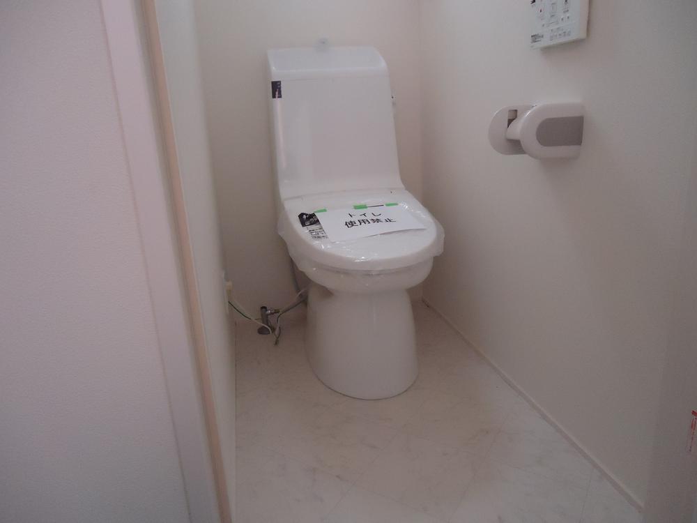 Toilet. Toilet (May 2013) Shooting