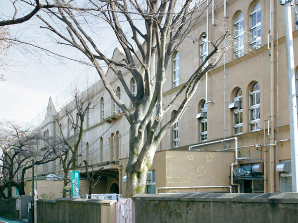 Surrounding environment. Ward Waseda elementary school (about 740m ・ A 10-minute walk)
