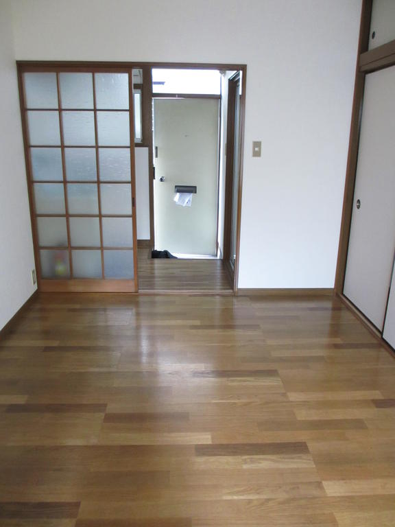 Living and room