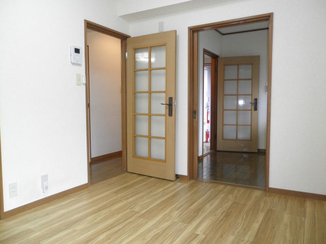 Living and room