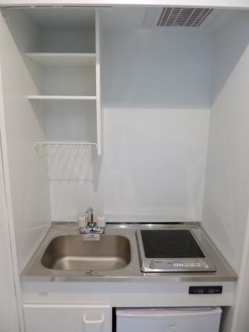 Kitchen. IH stove
