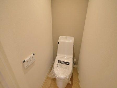 Toilet.  ◆ It is already a new interior renovation ◆ Washlet with function ◆
