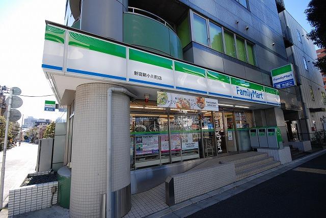 Convenience store. 86m to FamilyMart Shinjuku Shin'ogawa the town shop
