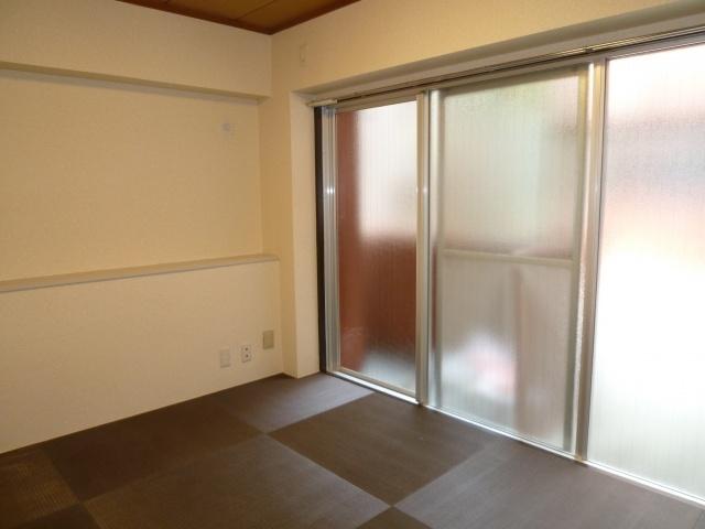 Non-living room