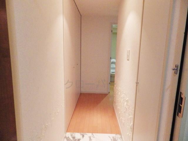 Other introspection. The room from the front door