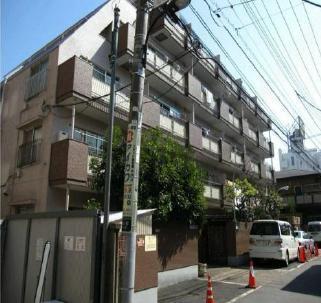 Local appearance photo. Shin-Okubo Station 3-minute walk and convenient for transportation situated