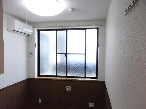 Other room space