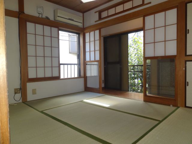 Living and room